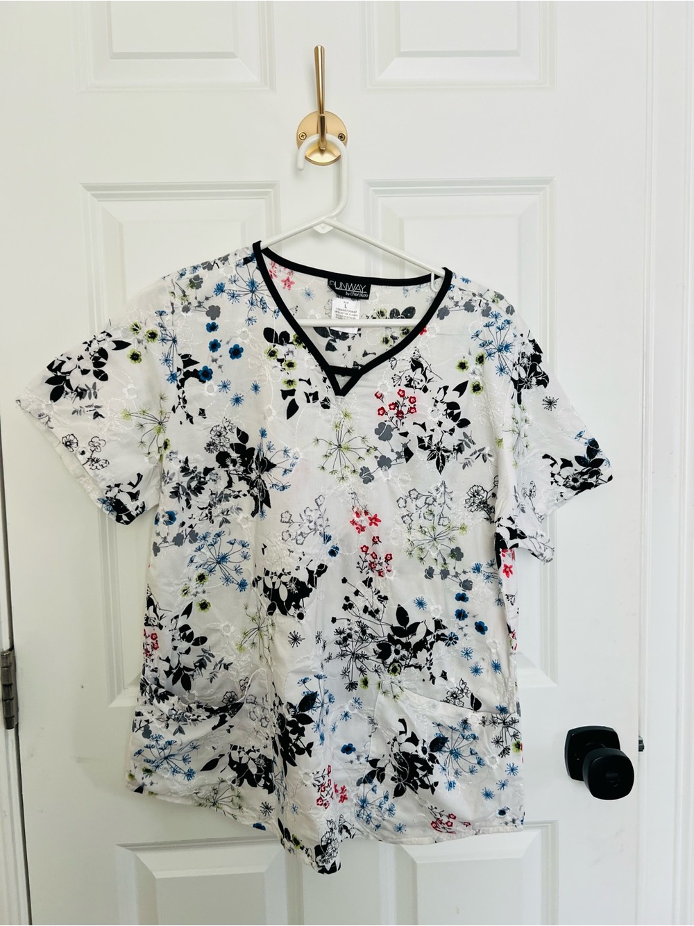 Cherokee White Floral Short Sleeve Tee with Multicolor Print
